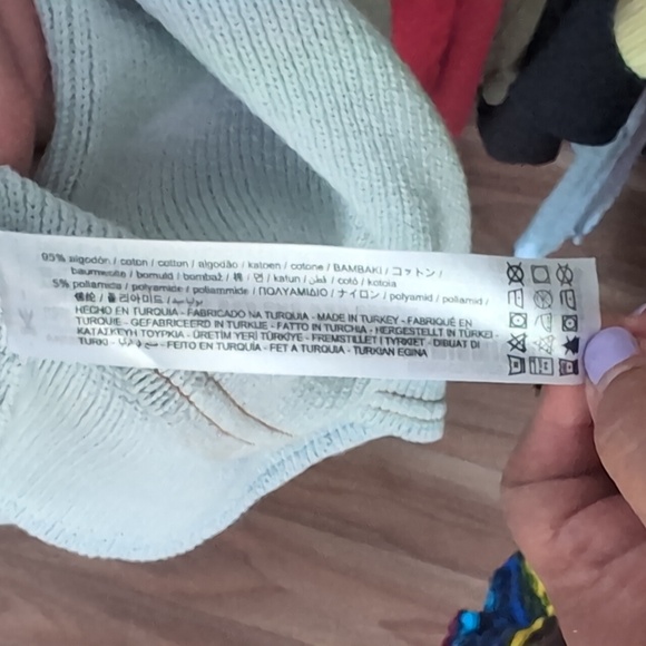 H&M Light Blue Knit Sweater - Picture 2 of 3